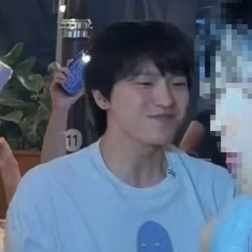dding_813's tweet photo. 우뜨케... 너무 동글동글 콩알딱지야 https://t.co/vGa5nI7YTq