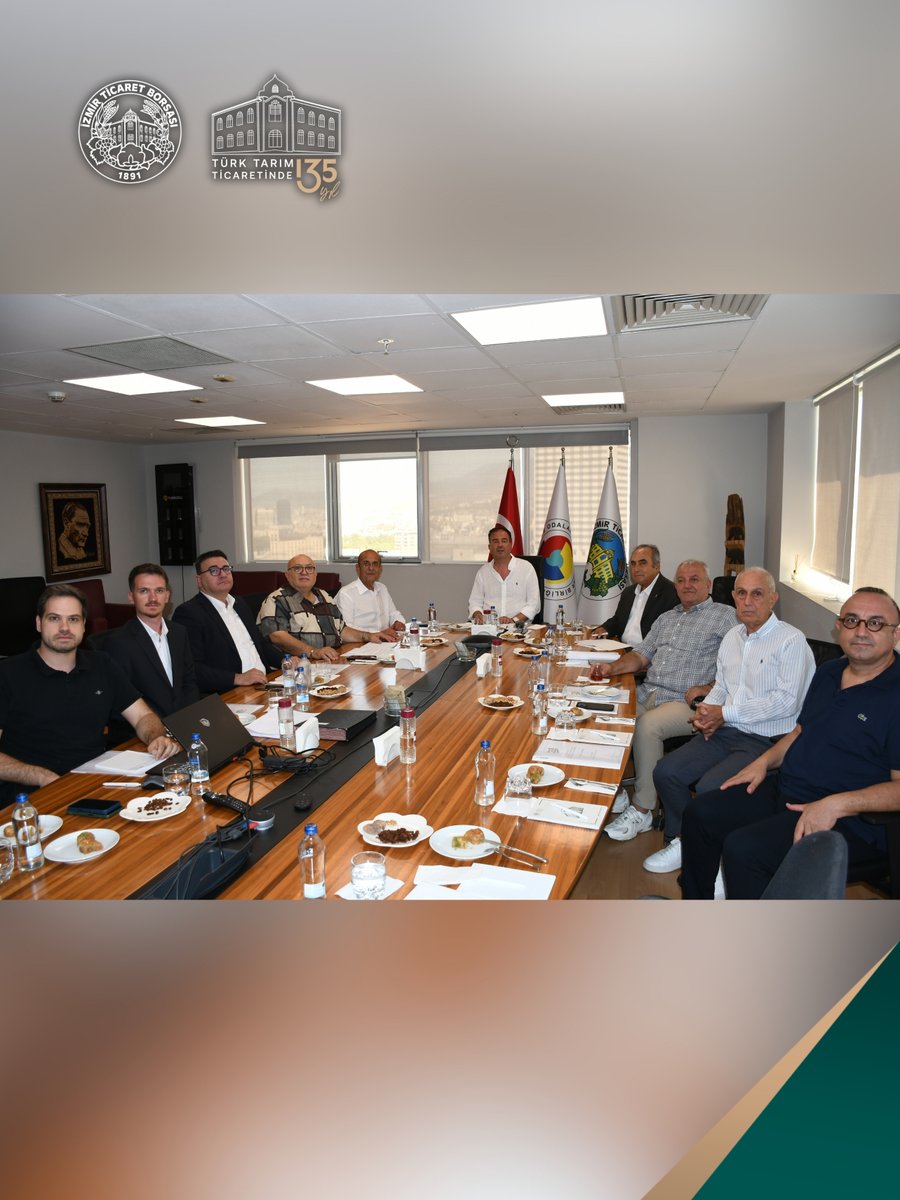 izmirticborsasi's tweet photo. Kınık Organize Tarım Bölgesi (OTB) Müteşebbis Heyet Toplantısı Borsamız ev sahipliğinde, Kınık OTB  Müteşebbis Heyet Başkanı Adil Özyiğit'in başkanlığında gerçekleştirildi. Toplantıya Borsamızı temsilen Meclis Başkanımız ve Kınık OTB Yönetim Kurulu Üyesi Ömer Gökhan Tuncer, Meclis Katip Üyemiz ve Kınık OTB Müteşebbis Heyeti Üyesi Salih Nejat İblar ile Meclis Üyemiz ve Kınık OTB Müteşebbis Heyeti Üyesi Erdinç İnan Yılmaz katıldı.
#İzmirTicaretBorsası #İTB