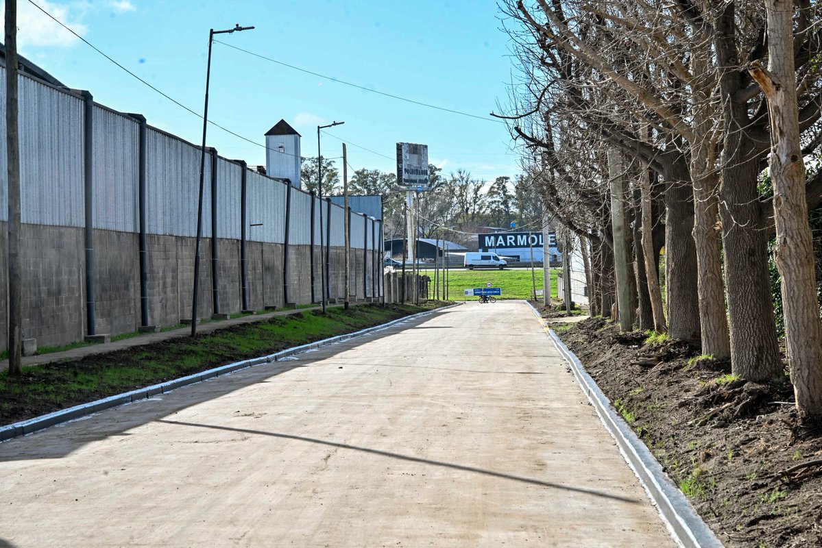 Nardini_Leo's tweet photo. Habilitamos una nueva conexión sobre calle Haití en el Área de Promoción Industrial El Triángulo, un lugar estratégico donde conviven el trabajo, la producción y la vida cotidiana de muchas familias. Mejorar la conectividad también significa fortalecer a las empresas que generan empleo y acompañar el desarrollo de todo el distrito.

#malvinasargentinas #obrapública