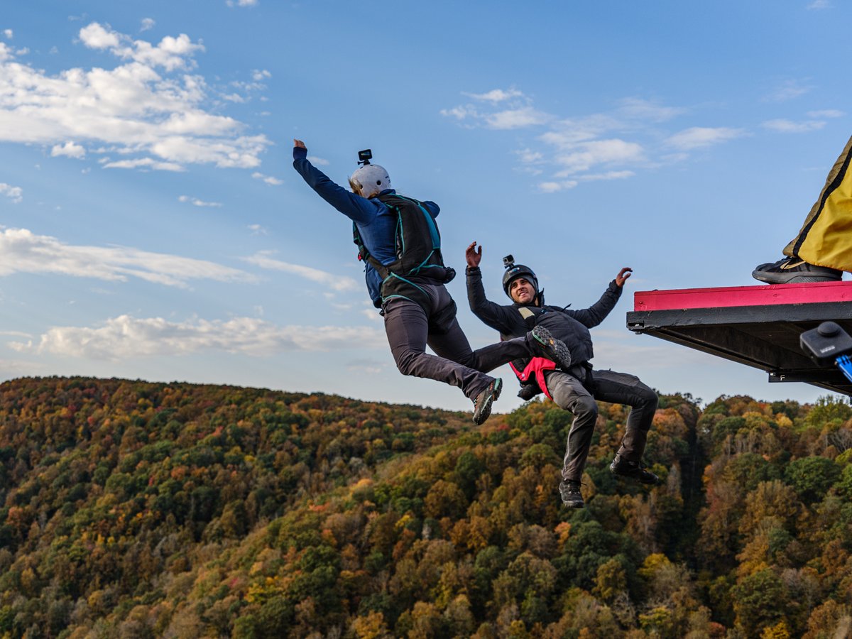 bridgeday's tweet photo. Bridge Day is about making memories with your friends and family.  We want to see your.  Share your favorite Bridge Day photos below. https://t.co/VVlLW4ahtf