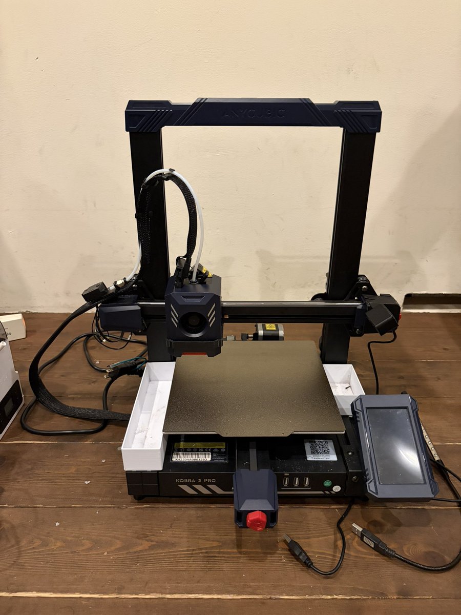 flat_NDR114's tweet photo. 今度はサブで使っている ANYCUBIC Kobra 2 Pro が警告出して動かない。
対応策も見つからない。
#anycubic #kobra2pro https://t.co/ie6Qf7M9lw