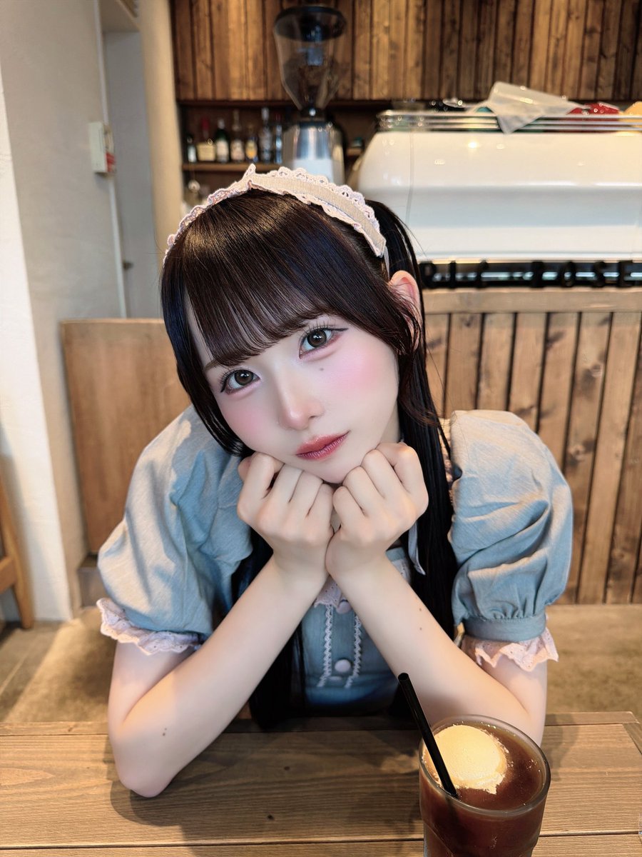 kurihara_mayu's tweet photo. リミスタありがとうございました❣️
新衣装マーメイドまゆちゃんのチェキゲットしてくれてありがとう🐬🫧

みんなの名前を呼びながら大好きの気持ちが沢山溢れてきたよ⋆˚ʚɞ
愛情沢山込めたから届くの待っててね❤️
みんなの毎日のお守りにして欲しいっ！

(今日ゆいか行ったカフェの写真だよ☕️) https://t.co/N7wDCFlMw7