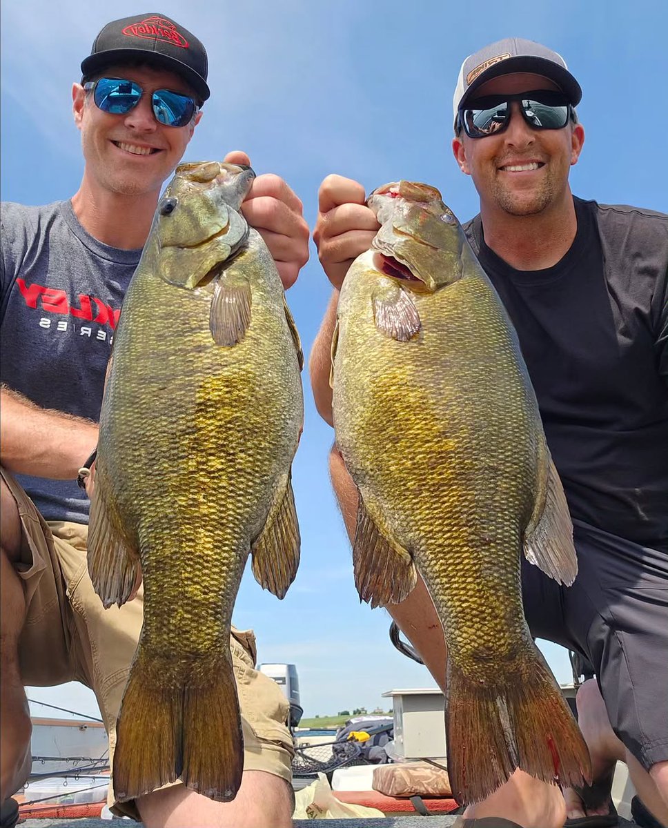 86Ali3's tweet photo. Fishing life https://t.co/SaTLICP5nS