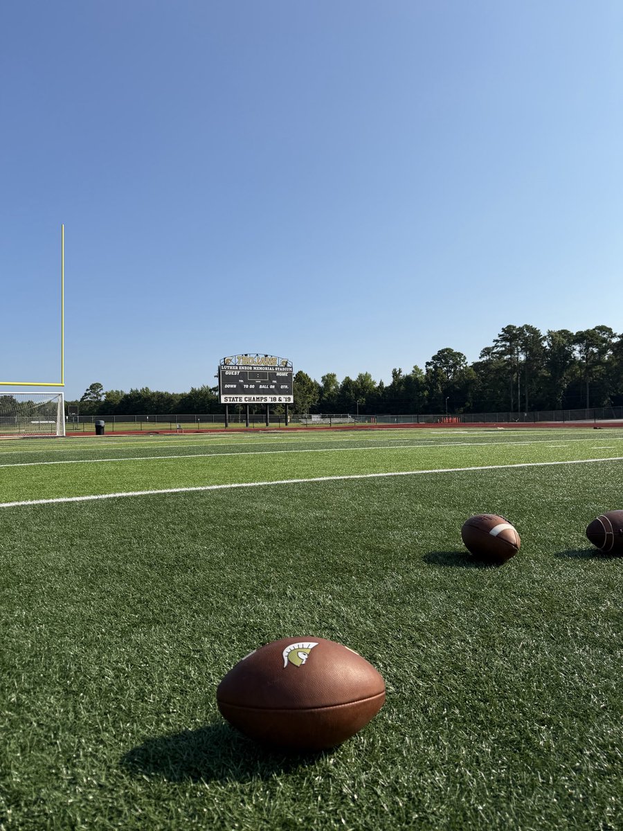 jwedrasc's tweet photo. There’s something about summertime wrapping up that makes you crave routine, rhythm and…..

Football.

So glad to have all of those back soon.

Great AM at Green Sea Floyds. Our @MyHorryNews countywide HS football preview publishes soon! 🏈 https://t.co/Gwfy6Di5q2