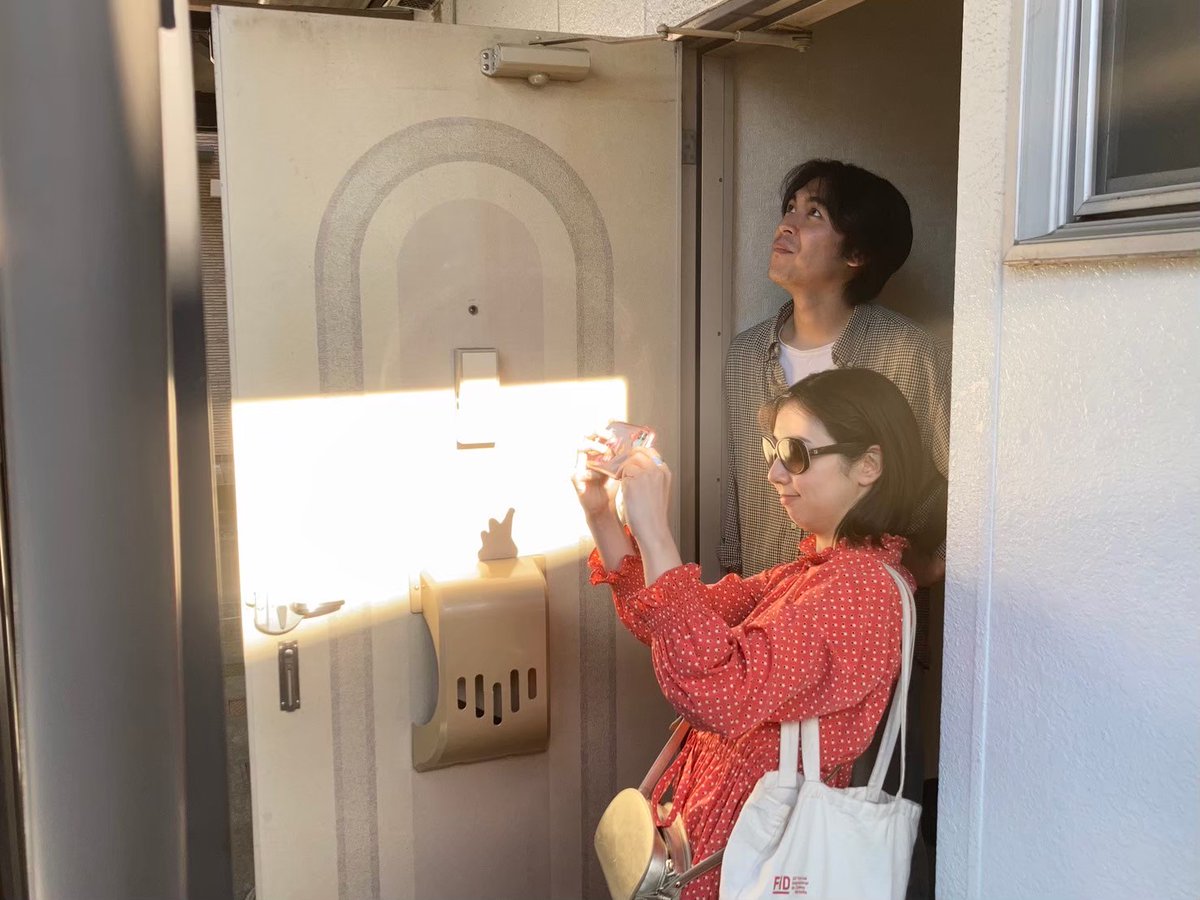 simanefrom's tweet photo. 二年前に東京で友達と撮影した短編映画「春の人たち」の上映があります！

Video Party
8/1 at Frame in the vox(京都)

Calling 
8/22 at Frame in the vox(京都)
8/30 at イメージフォーラム(東京) https://t.co/BTVBQQeYSl