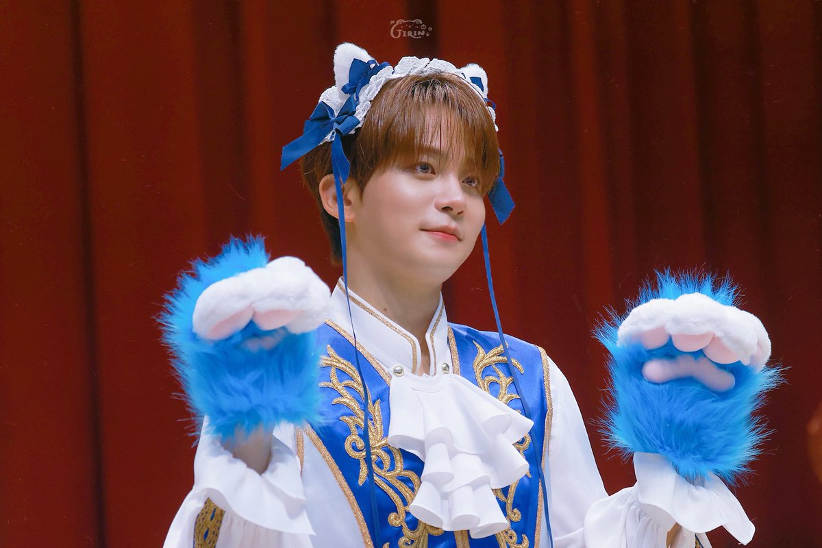 JIRIN_1012_'s tweet photo. 260726 MS

‧˖⁺ 𓋼 ˵^•𖥦•^˵ 𓈒꙳⋆ 

#에이티즈 #ATEEZ 
#최종호 #종호 #JONGHO #ジョンホ https://t.co/Y3nXqPKPk5