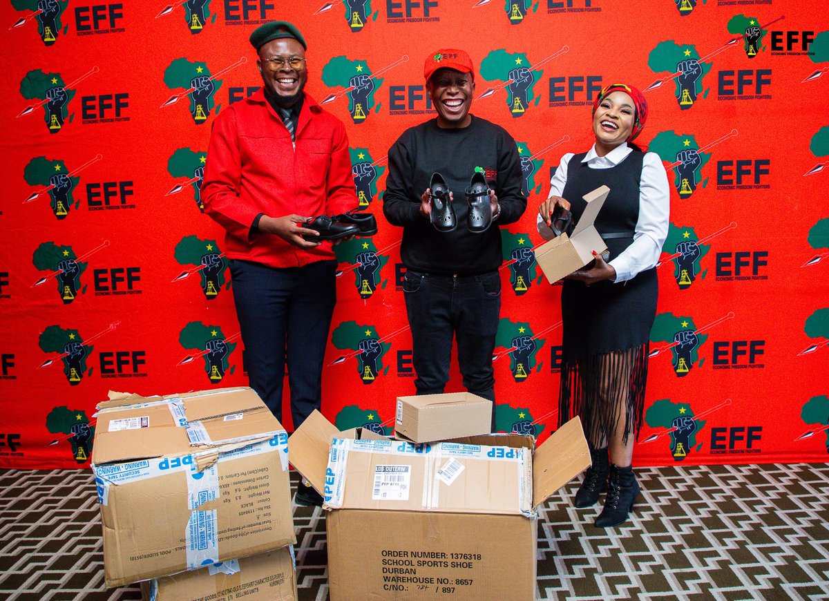 EFFSouthAfrica's tweet photo. ♦️In Pictures♦️

Fighters are people of their own word.

@MapulaMokgosang and @ApstDeza today delivered shoes to the President @Julius_S_Malema on behalf of Fighters. This is a promise and commitment they made after Grok said the CIC was wearing R800 pair of shoes. 

Thank you Fighters. You are a reflection of what the EFF stands. We make commitments and deliver.

#EFFPresser