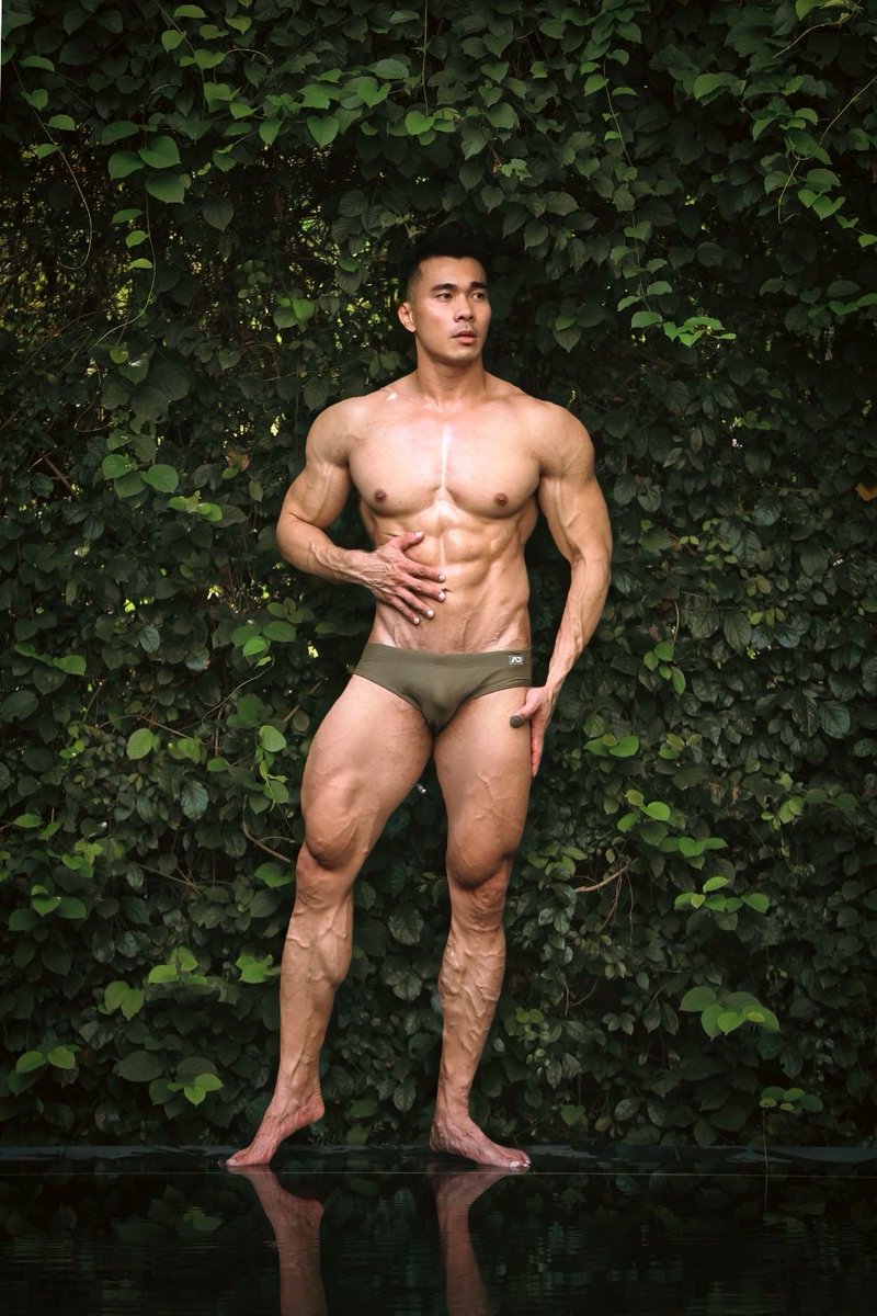 LingLearm's tweet photo. 🔥🔥🔥90 days out🔥🔥🔥 
Road to PCA Pro Card” GOD BLESS ME.🥹

Coach by : Paphonwit PKem Luesawat 
Photo by : @TnwLao

#90DaysOut #PCAPRO #RoadToPro #Bodybuilding #FitnessMotivation GymLife FitFam https://t.co/cunmJxBs4j