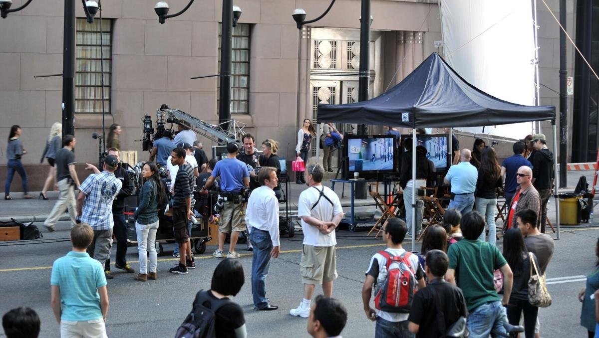 TOFilming_EM's tweet photo. August Filming Productions!
#BartonVet, #Bet, #BostonBlue, #Cross, #Doc, #LawAndOrderToronto, #MemoryOfAKiller, #MurdochMysteries, #Neagley, #ParanormalActivity8, #Reacher, #SheriffCountry, #TheBellJar, #TheNextStepCheer, #TheOfficeMovers & #TwistedMetal. ππ₯
It's a busy month! https://t.co/JrSf623Cpz
