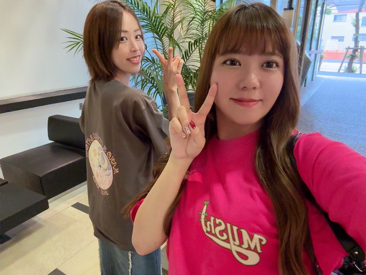 mahjong_guest's tweet photo. 【MYShチームTシャツ販売開始のお知らせ】
産経新聞社杯争奪麻雀女流リーグ2027
放送対局で3人が着用しているTシャツを販売します
全4色|1枚4,000円
ご希望の方は以下の申し込みフォームから、お申し込みください
8/1までにお申込み頂ければ8月中旬にはお届けできます!
何か不明点等ございましたら、リプライorDMをいただけると幸いです!
https://t.co/iL1u13B3cb