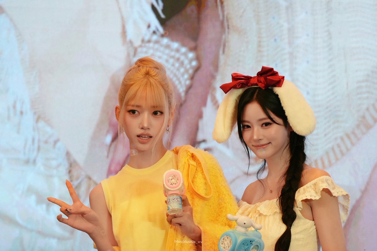 bluubluue_vv's tweet photo. 20260727 BEIJING ppmq

#MEOVV #미야오 #ANNA #안나 #미야오 #SOOIN #수인 https://t.co/iaKesVf8ME