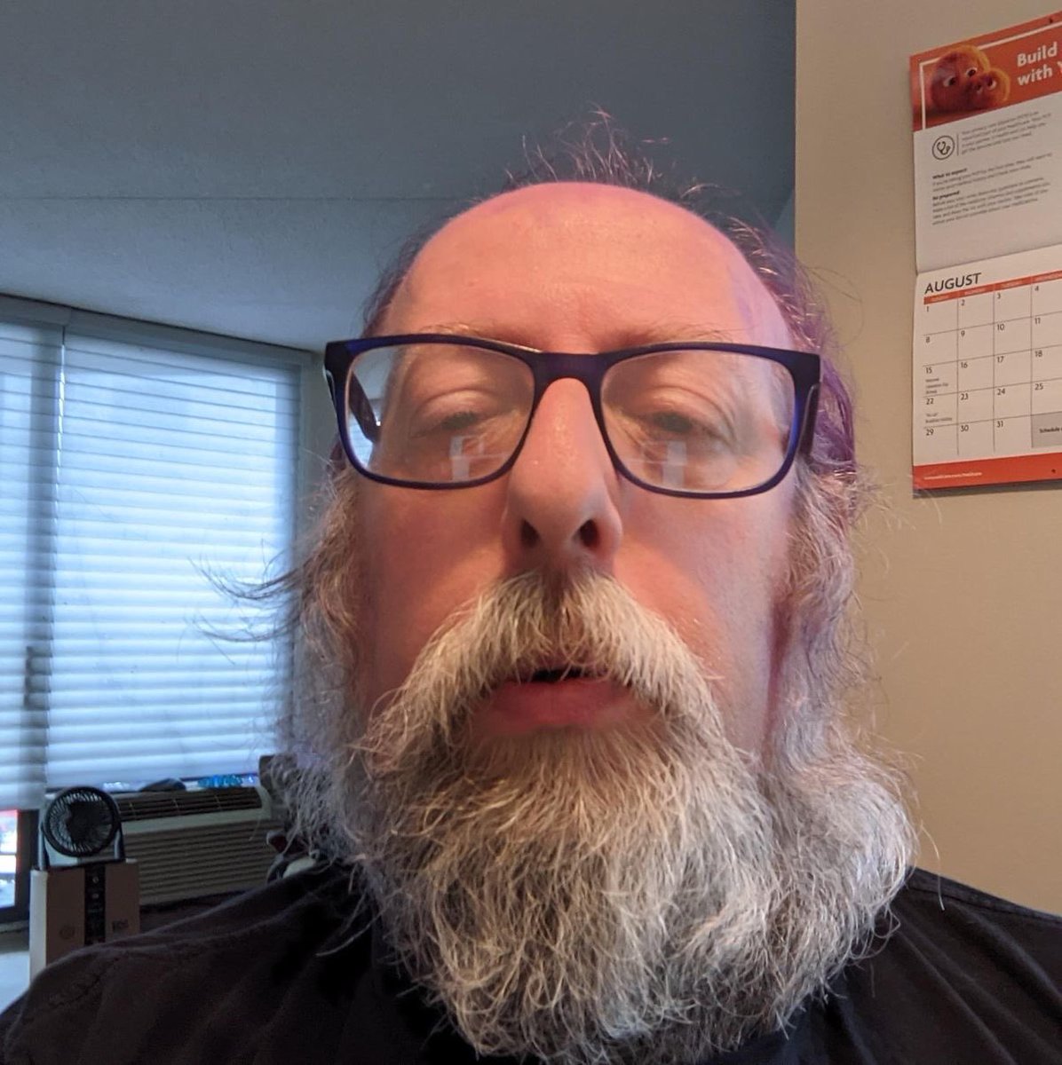 hammyporter69's tweet photo. Hey am single https://t.co/OX3heuw3CD