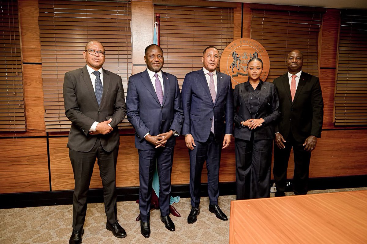 BWPresidency's tweet photo. Discussions focused on expanding cooperation in mining, petroleum and energy, with both countries committed to sharing expertise, strengthening mineral governance &amp; promoting innovation to drive economic diversification &amp; sustainable growth.

#MiningCooperation https://t.co/XBHHfCadmU