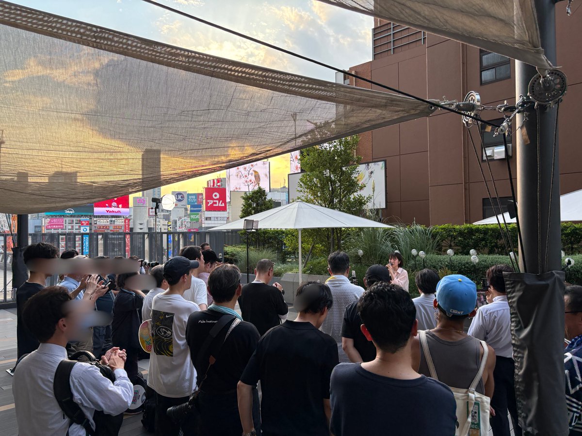 mocchannel_0409's tweet photo. 2026.07.30
もっちゃん。すとりーと in 渋谷ヒカリエ
皆様、ありがとうございました🥺

愛奈 @mana__sing 
FROm sis @sis_tgj 
加藤結 @look_kato10 

雨雲が近づいてきて
一時中断するも最後まで
無事終わって良かった🥹🥹

渋谷ヒカリエ
やっぱ素敵な場所だなって思った😭
最高の時間だった‼️‼️ https://t.co/GjA3aGbPlu