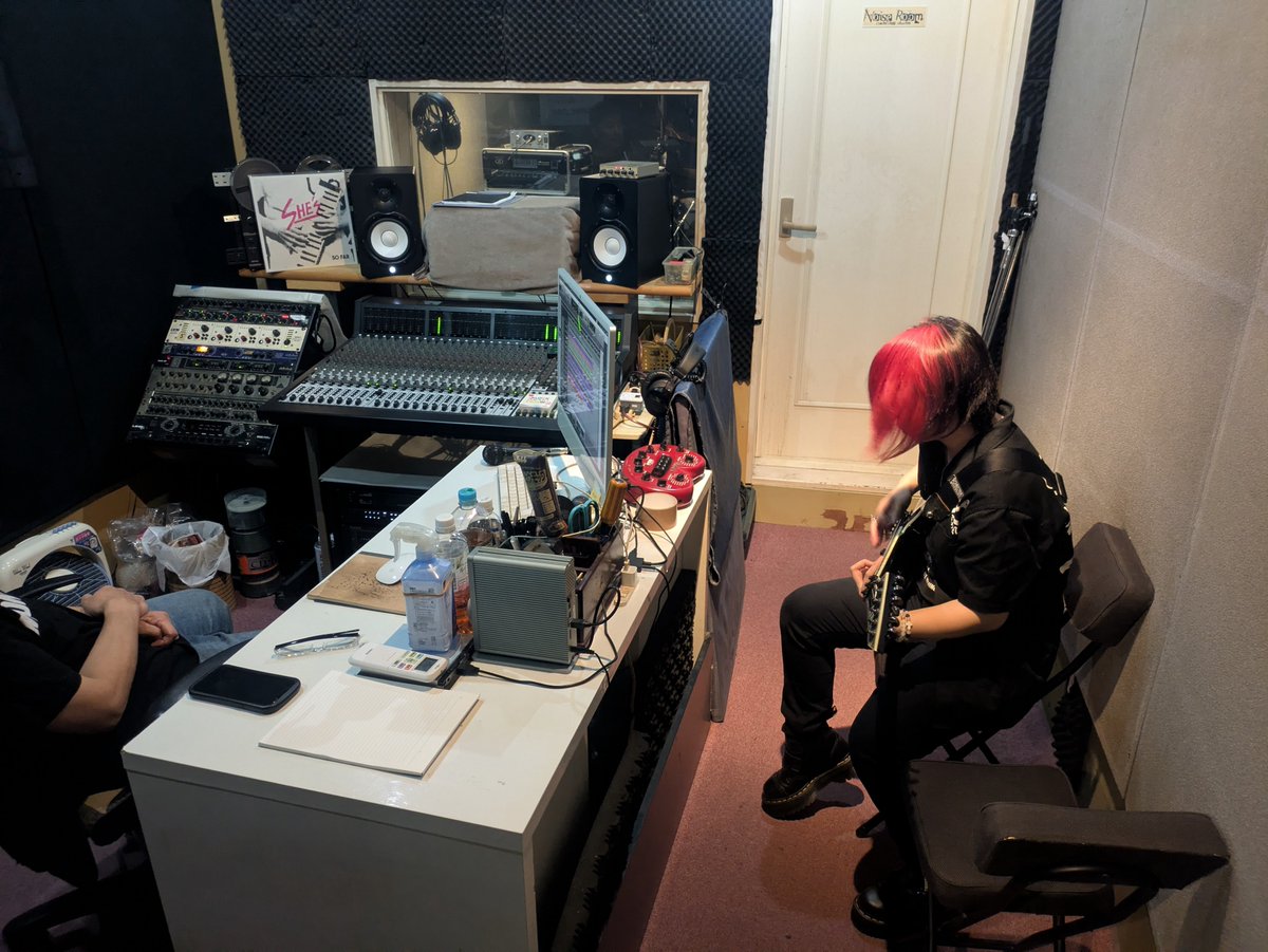 go_go_mikey's tweet photo. 今日はガバメントのレコーディングでした。
めっちゃいい感じにレコーディング出来た✩
8/2日、日曜日は横浜セブンスアベニューでLIVEやります。
遊びに来てください♪ https://t.co/nErg0vD4AZ