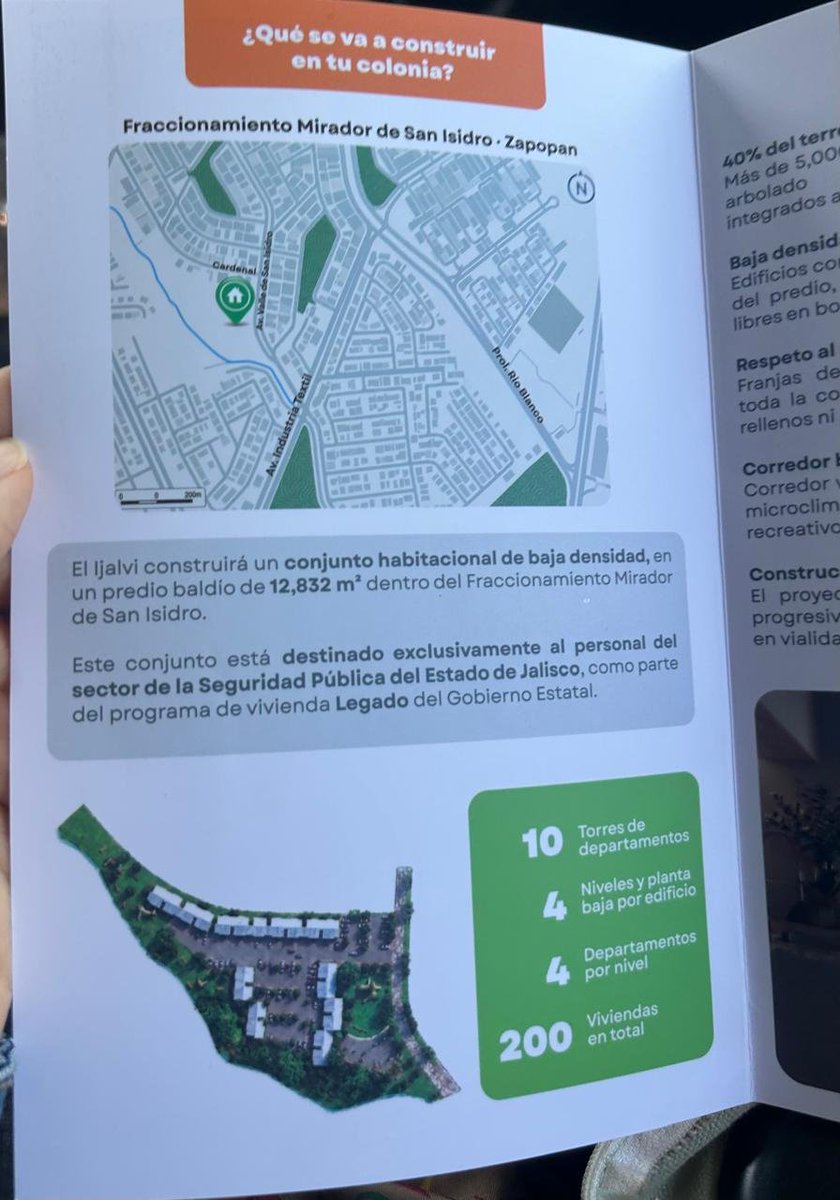 jcrtoral's tweet photo. Los vecinos de Mirador de San Isidro desalojados violentamente por la policía esta mañana, apenas ayer realizaban una manifestación pacífica en contra del proyecto inmobiliario que busca construir @IJALVI y que aseguran les traerá daños y nunca les consultaron. https://t.co/IYgCPuvEbo