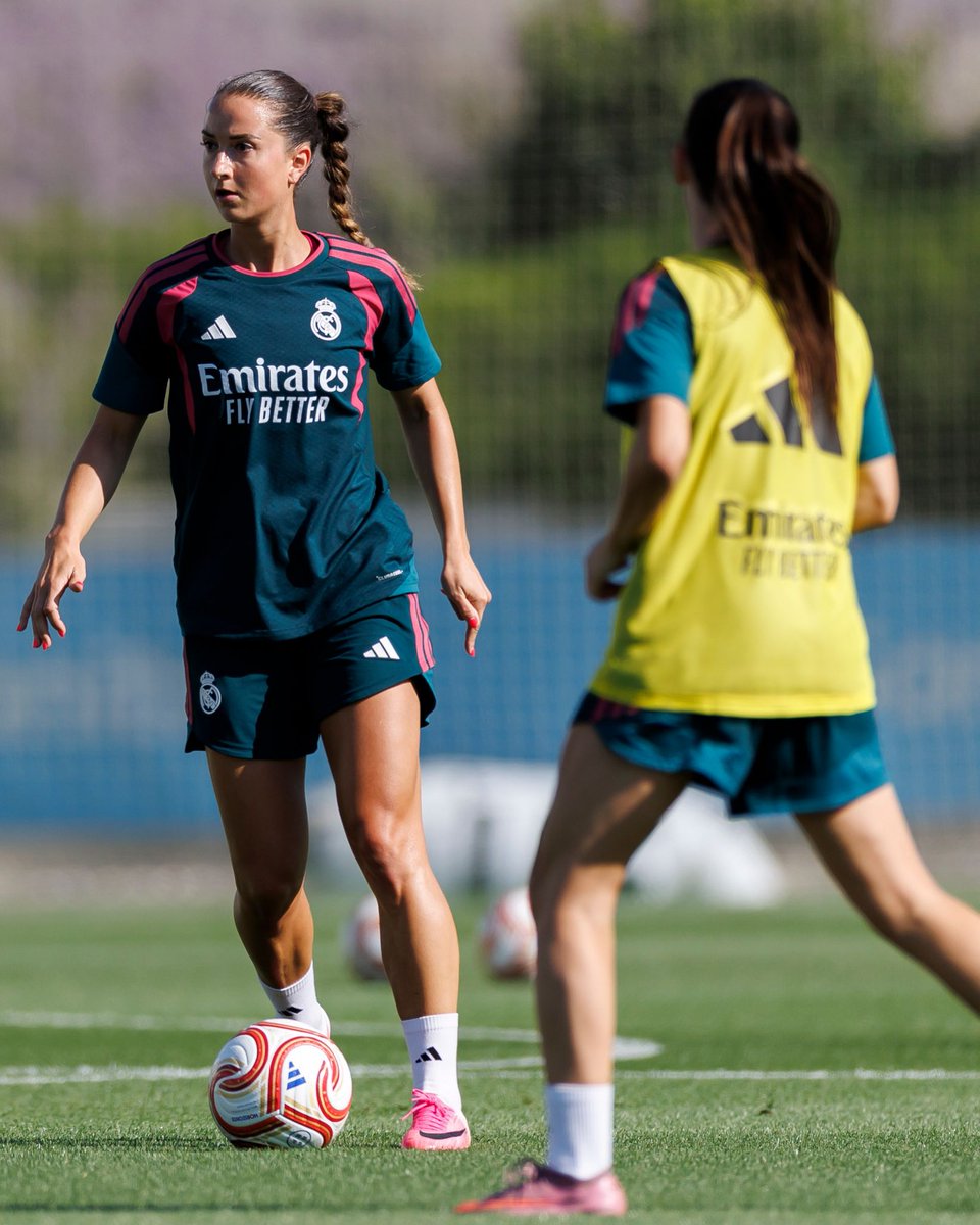 saradaebritz13's tweet photo. Preseason 🤍 https://t.co/xvRLEtFgvW