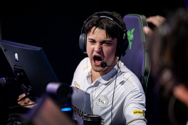currydtx's tweet photo. Eternal Fire IS BACK BABY 🇹🇷 https://t.co/eE3Kkh2I2L