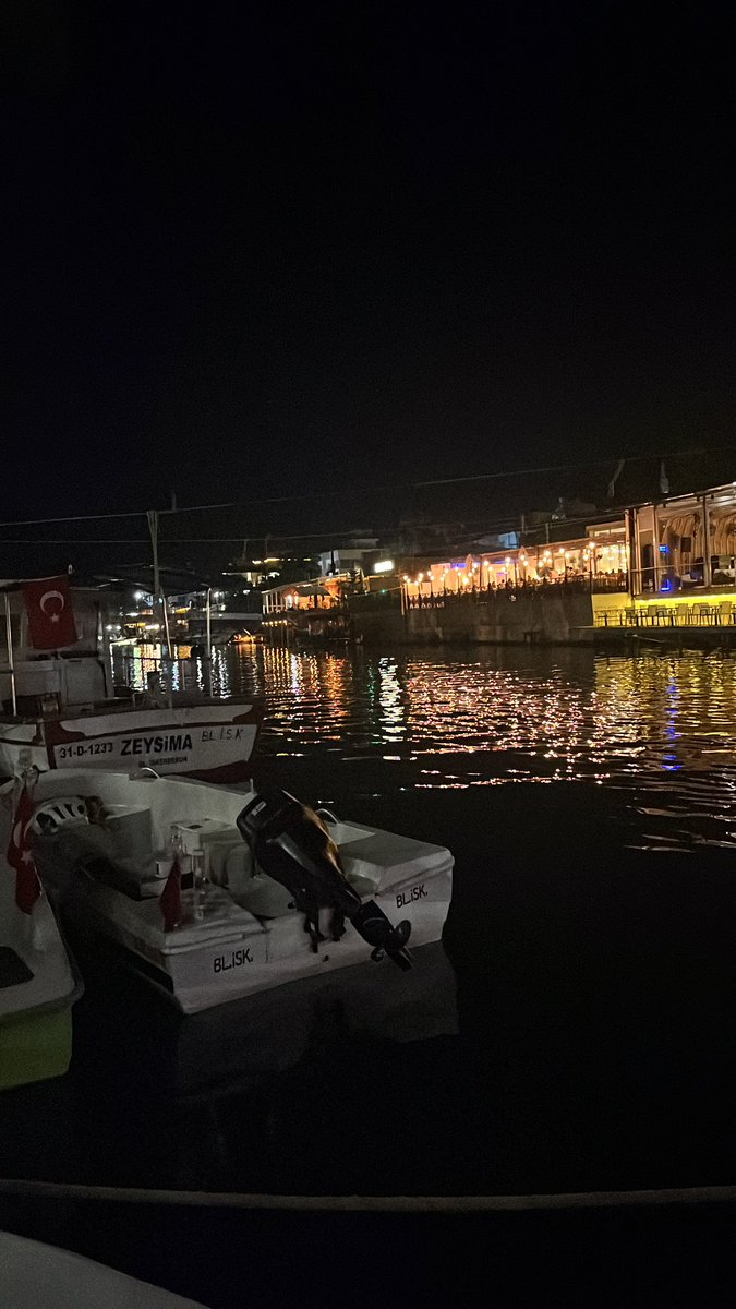 nagbeeerrrrr's tweet photo. Tek eksik sessizlik .. https://t.co/Ql5h6cuZB0
