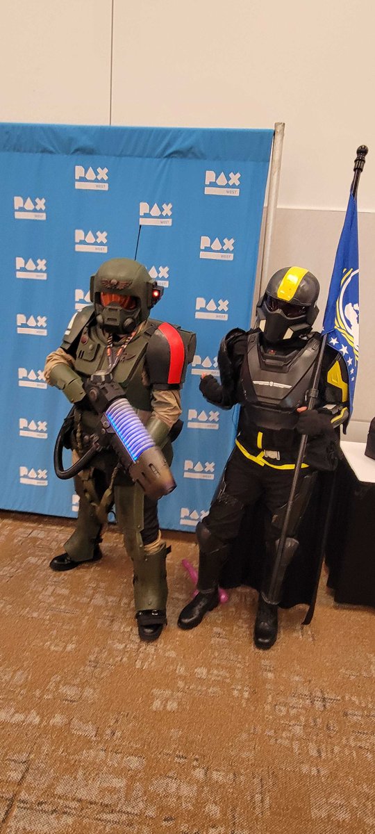 UpliftingPrimer's tweet photo. @helldivers2 Yknow funny this makes everyone who thought my costume at PAX was from Helldivers and shouted "For Super Earth!" when they saw me technically correct now. https://t.co/8pMRv7wt7R