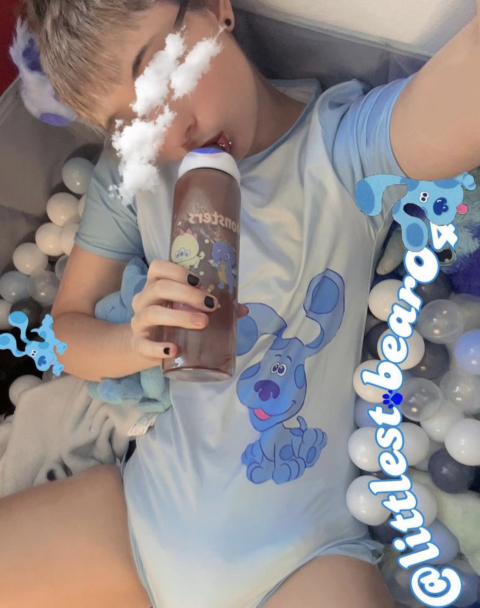 littlestbear04's tweet photo. I love personalized onesies! You can get the most babiest onesie ever and @CrinklyComforts makes it so easy to do!

Look at the onesie I’ve made in the past!

Anddd you can use this link to get a discount on your order https://t.co/gZ7tQhXosg https://t.co/IPZS2q3IAK