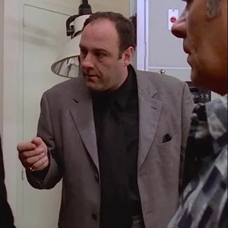 nagatoazul's tweet photo. El medio Aura del Tio Yabi haciendo cosplay de Tony Soprano. https://t.co/gVilsAvDnQ