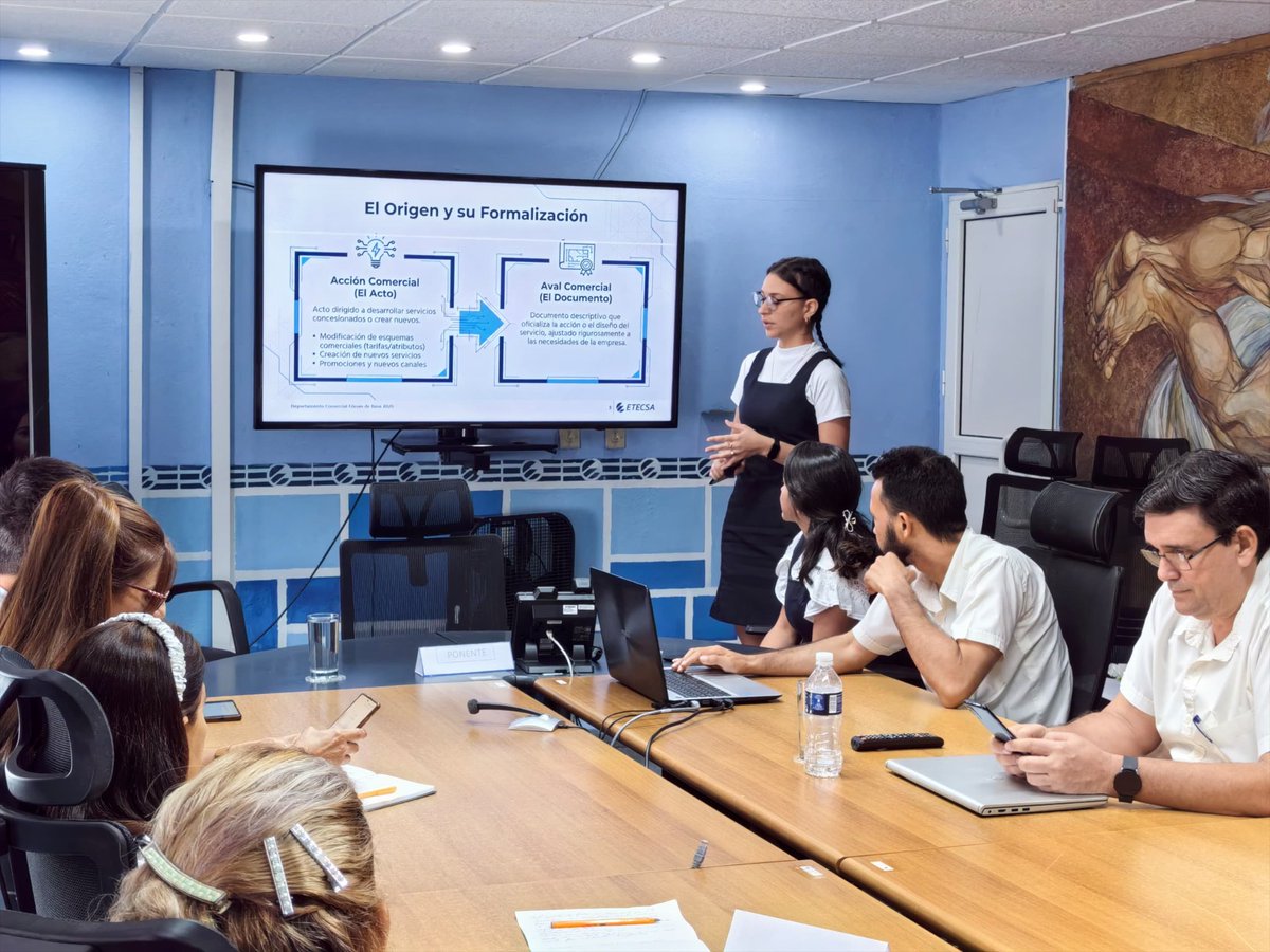 iliana_fp's tweet photo. 👉📡El Departamento Comercial de la DTHO, realizó el Fórum por la Innovación. Se presentaron un total de 10 trabajos que tributan al banco de problemas, optimizan los tiempos y mejoran los resultados de la actividad comercial. https://t.co/w7qRih1RG3