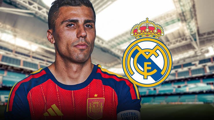 betloaded's tweet photo. 🚨💣 BREAKING: Manchester City have rejected Real Madrid's opening offer for Rodri.

A bid worth £50 million plus Arda Güler has reportedly been deemed insufficient by City. 🔵

#MCFC #RealMadrid #Rodri https://t.co/R45etivpq8