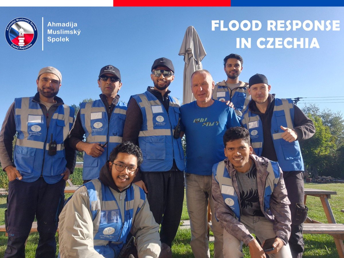 ahmadijacz's tweet photo. Flood relief in action 🌊 Humanity First teams from Czechia &amp; Germany supported families, seniors &amp; places of worship in Krnov, Opava, Jeseník &amp; Ostrava. ❤️ #HumanityFirst #Ahmadiyya https://t.co/PuntsCUTBq
