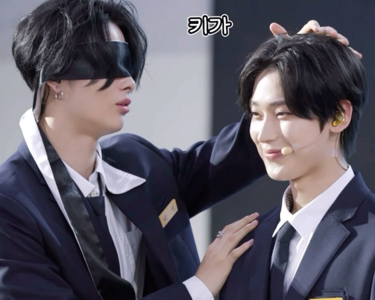 tayoe126's tweet photo. 동생이 키가 더 큰게ㅈㄴ.. https://t.co/trRoh98crB