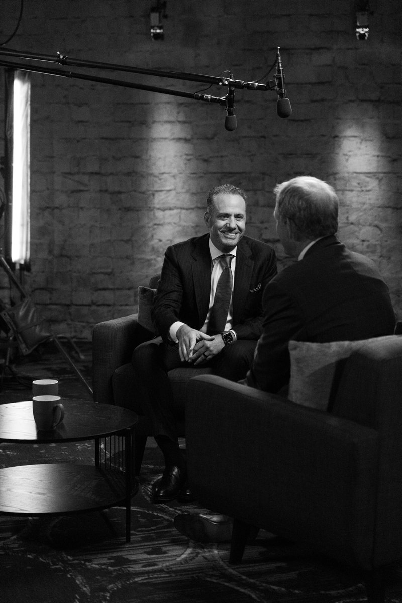 UW_Football's tweet photo. ☔️@CoachJeddFisch joins former Washington head coach Rick Neuheisel on set in Chicago. https://t.co/HboQ3PFOS6