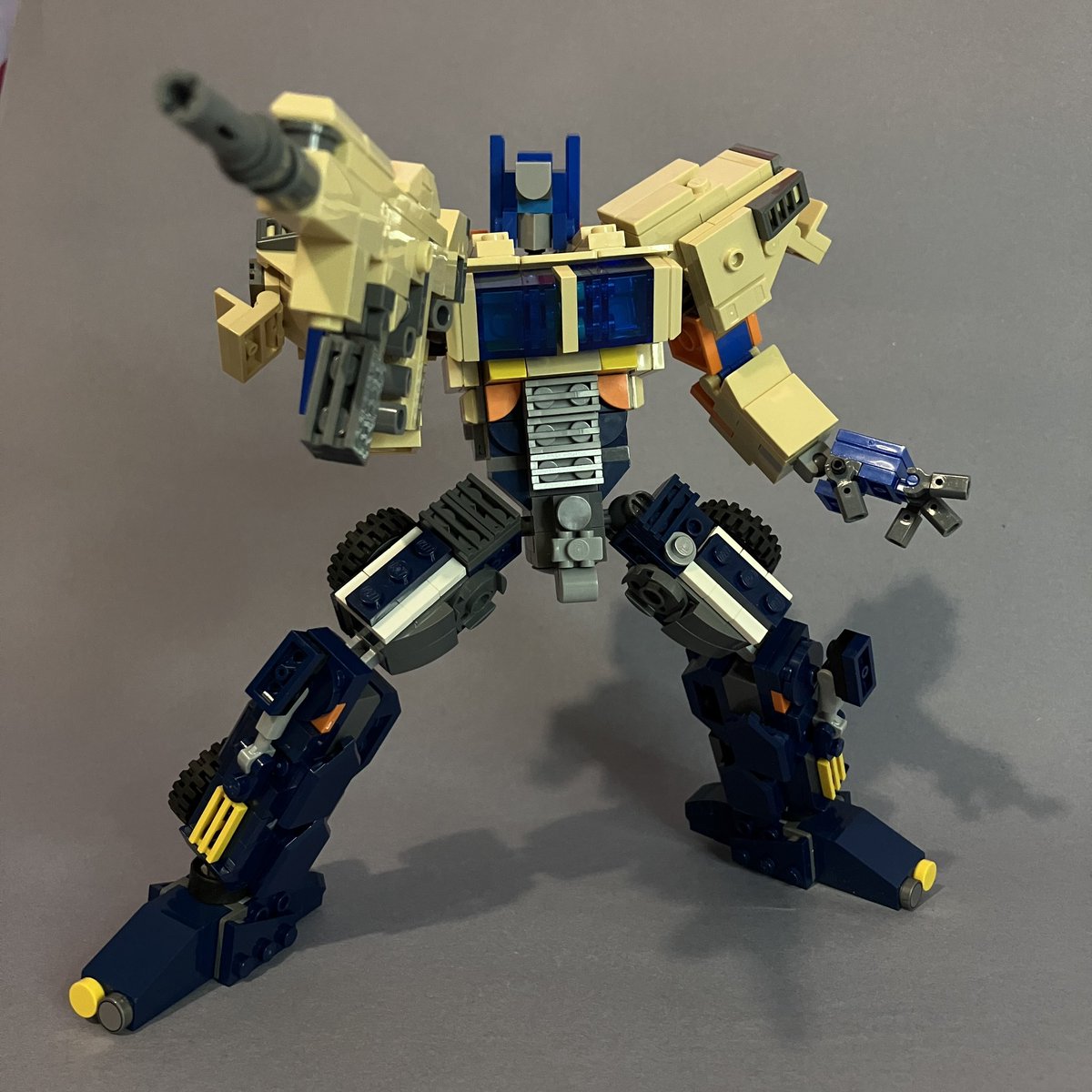 LegoGuy31's tweet photo. LEGO Overgear Prime
#lego #transformers #prime #optimusprime #toys #autobots #weapon #weapons #military #legotransformers #legooptimusprime #optimus #tf #legomech #legomecha #mecha #mechas #mech #mechs #moc #legomocs #afol #afolclub #mocs #lego® #legogram #legomania #legorobot https://t.co/dCOT640dIf