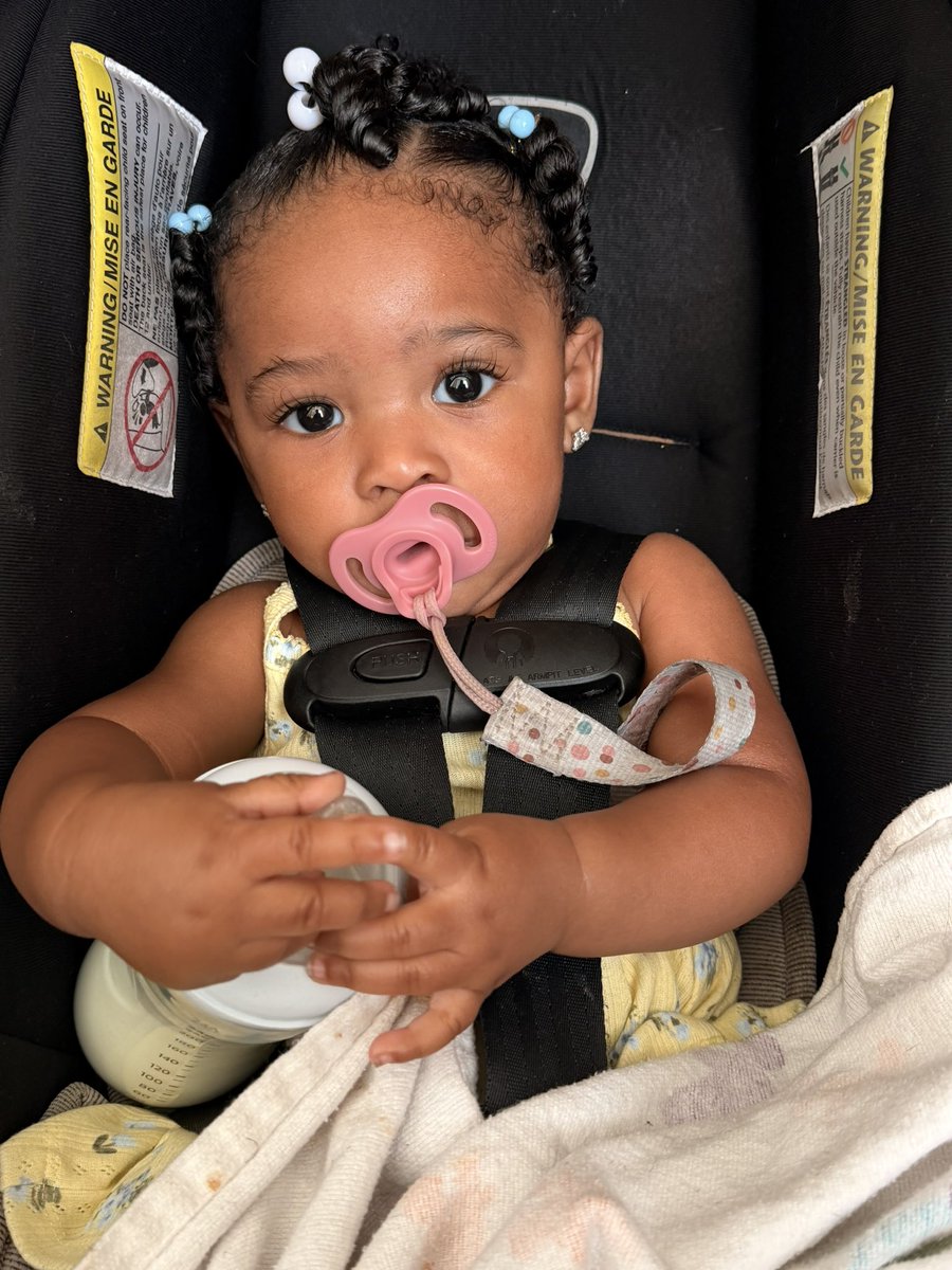 PrettyMinnieMe's tweet photo. Hi twitter family, I know it’s been so long but meet my newest creation 🥰 her name is Sage 💚🦋 https://t.co/OjD8L6X0WS