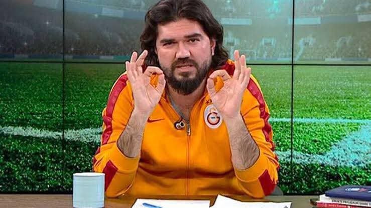 gundem_1907x's tweet photo. 1 : Rasim Ozan Kütahyalı — gözaltına alındı.
2 : Erden Timur — Eski Galatasaray Sportif A.Ş. Başkan Vekili / Yönetici. Gözaltına alındı ve tutuklandı.
3 : Lütfi Arıboğan — Eski Galatasaray Genel Müdürü, eski TFF Başkanvekili. Gözaltına alındı.
4 : Ebru Köksal — Eski Galatasaray yöneticisi, eski TFF Genel Sekreteri. Gözaltına alındı.
5 : İlhan Helvacı — Eski Galatasaray bağlantılı / TFF Baş Hukuk Müşaviri. Gözaltına alındı.
6 : Rezan Epözdemir — Eski Galatasaray Başkan Yardımcısı / Yönetici. Tutuklu (rüşvet, casusluk ve FETÖ bağlantısı iddiaları).
7 : Remzi Sanver — Eski Galatasaray Genel Sekreteri / Yönetim Kurulu Sözcüsü. Tutuklu (FETÖ ve finans bağlantılı soruşturmalar kapsamında).
8 : Seçil Erzan — Bankacı, Galatasaray camiasıyla bağlantılı isim. 

Peki sonuç galatasaray bundan hiç zarar görmedi