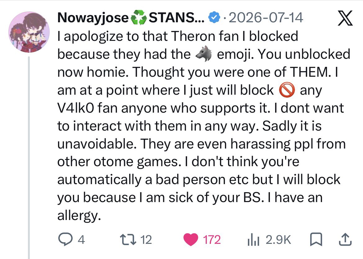 oceansbird's tweet photo. @zaynemcs The way this has happened before 😭 it’s why a lot of Lunas (Theron’s fans) are switching to the moon emoji https://t.co/poH3LGprlA