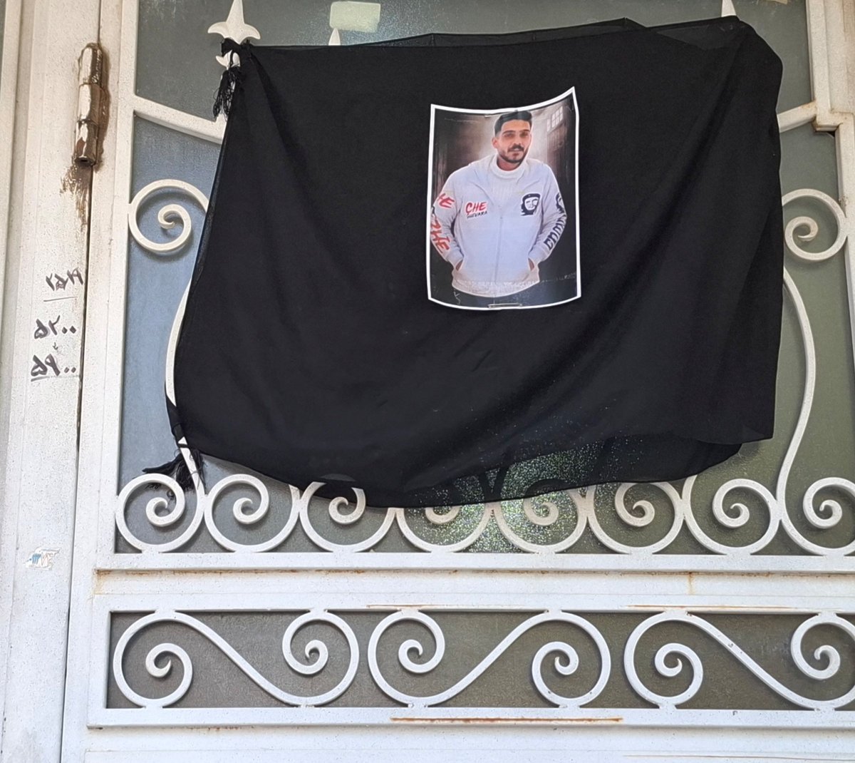 beegonaa's tweet photo. امیرحسین دیگه هیچوقت به خونه برنمیگرده
 چون جمهوری اسلامی ( کشتش )  
#اميرحسين_صفرى 
#IranMassacre‌ https://t.co/r0ugGiP76Z