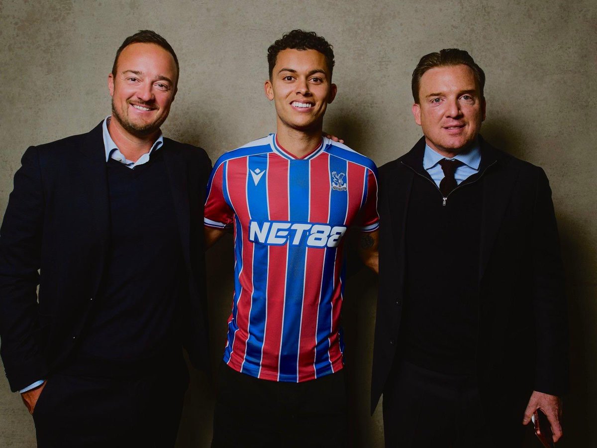 ThePalaceWay's tweet photo. 🚨 Crystal Palace have an interesting relationship w/ agency Unique Sports Group (USG).

USG have handled more than half of #CPFC's recent deals, including Brennan Johnson, Maxence Lacroix, and Marc Guehi.

Read more 👇

🔗 https://t.co/InBaBL6sUY https://t.co/S8ikSmpwus