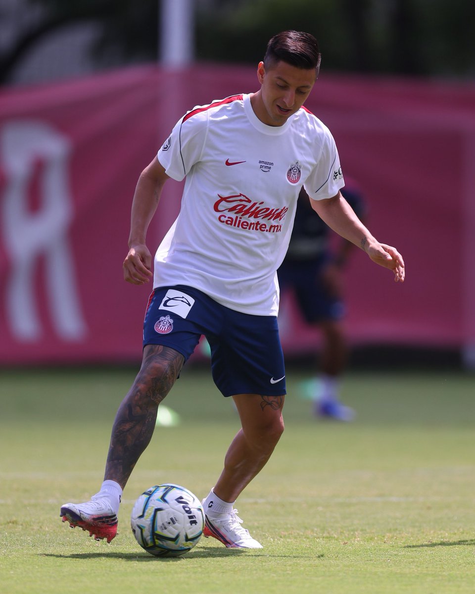 CHIVAS tweet media
