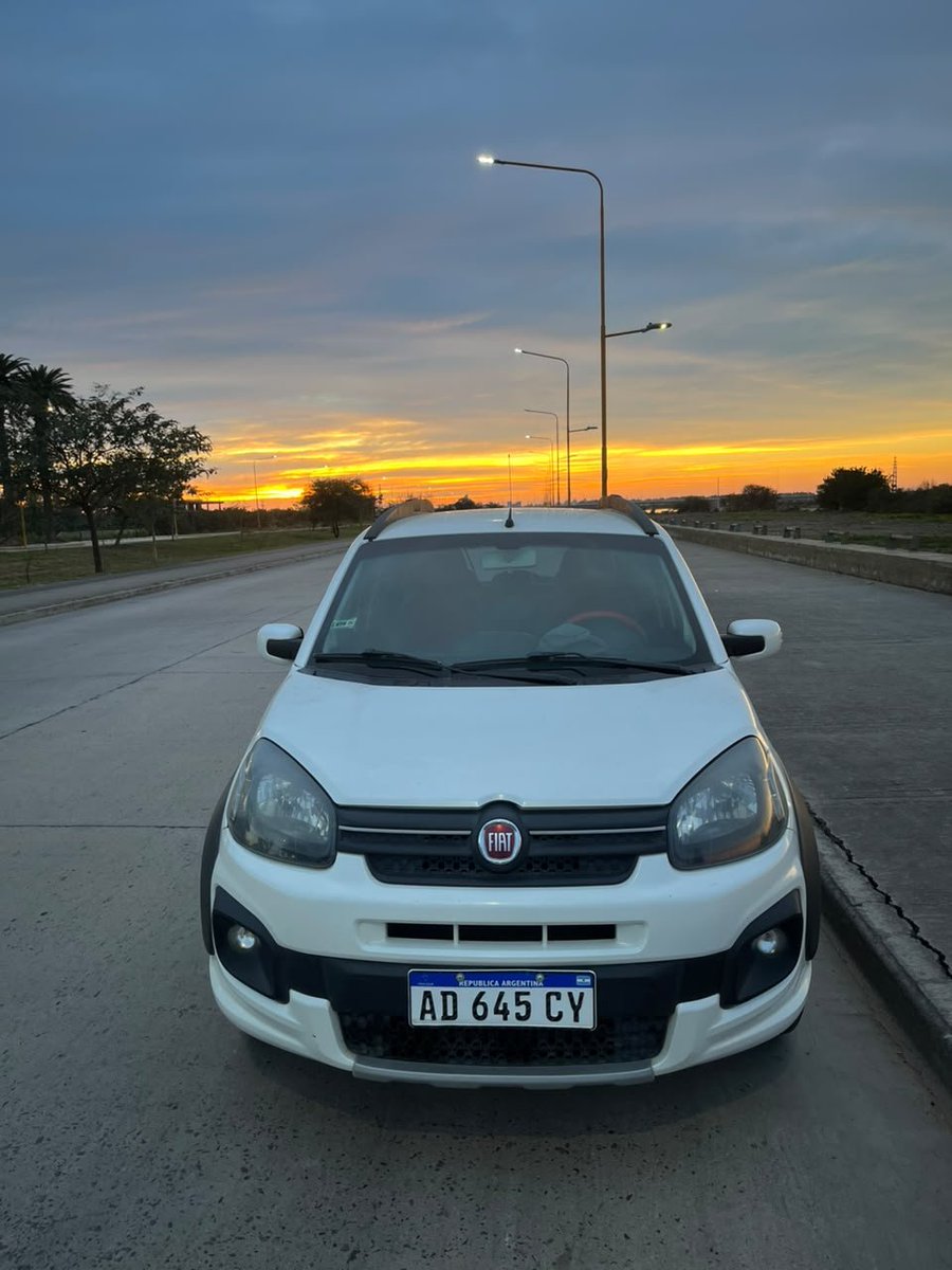 MaxiDiosquez10's tweet photo. Y un día me compre mi primer auto 🥹 https://t.co/fXS3ejURdu