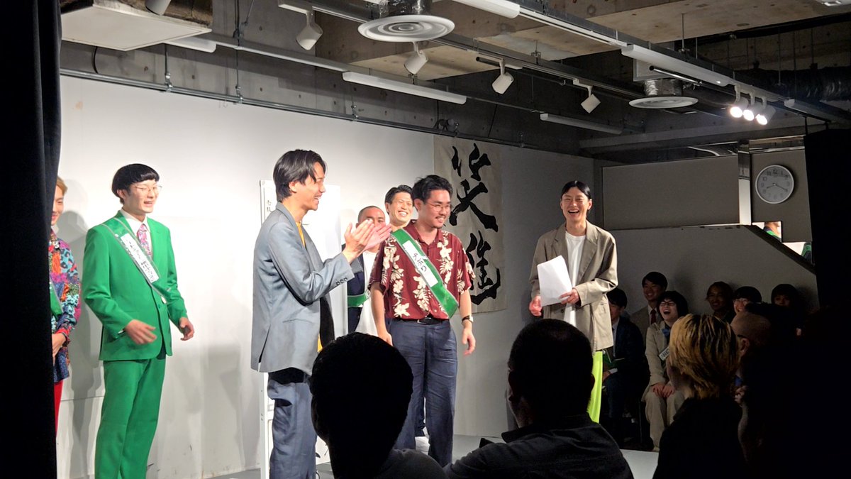 titan_college's tweet photo. 【来場御礼】本日も道場ライブに多数のご来場誠にありがとうございました。あさひさんが道場ライブ初MCの回でしたがいかがでしたでしょうか！？ラストには来月開催予定の太田プロエンターテインメントカレッジさんとの対抗戦「新宿ダービー」の告知も！！というわけで次週Aチーム公演もお楽しみに！！ https://t.co/uWVb586302