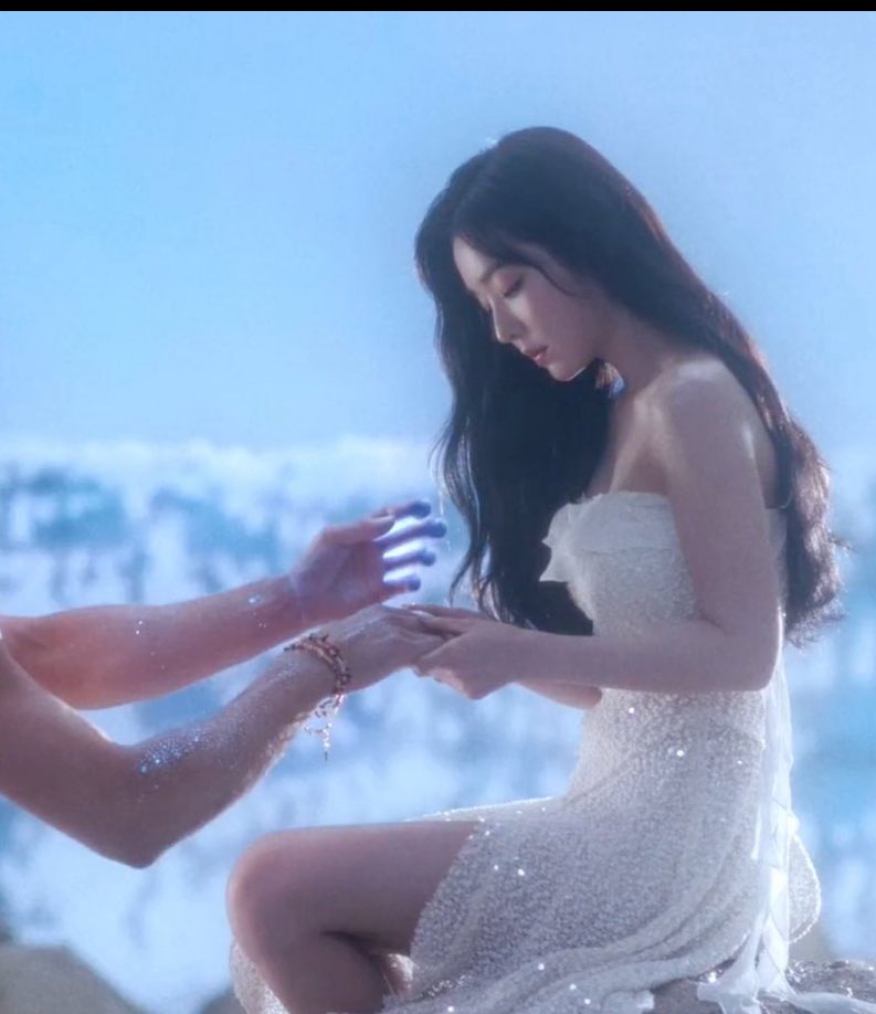 anywhere210but's tweet photo. มือผชเป็นไรอะ 🥶🥶🥶 https://t.co/emQas81eqB