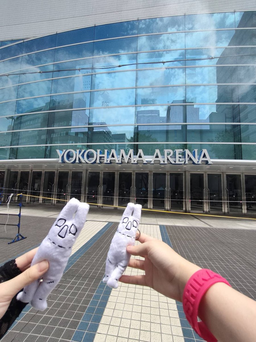 Gangso1t's tweet photo. 幼いころからの友達とまたライブいけてよかった！
次はLaraアリーナ！ https://t.co/bwSxnSYhiw