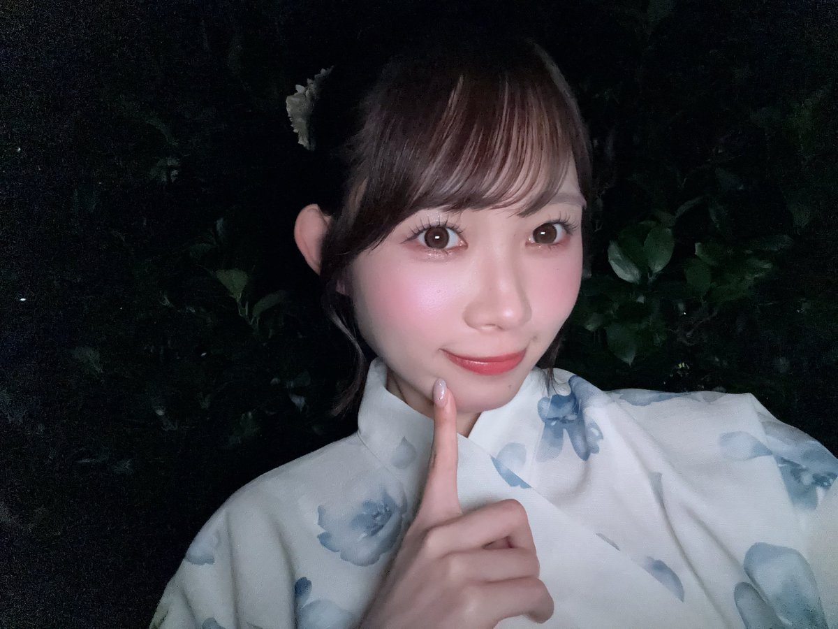 yuki_ota0327's tweet photo. 握手会とオンラインお話会が
日付変わって１３：００までです❣️

【イチオシ】
８／１６(日)浴衣♡ 最終受付⚠️
3部サインAサイドポニーテール🤍
7部サインAエルサヘア🩵

⬆️両部もうすこし！最終受付です🥺
迷っている方はこの部まってます‼️

【9月のオススメ】
９／５(5部)色紙サイン 
９／６(5部)私物サイン
９／１３(3部)私物サイン

少しでも気になっている方や最近好きishな方
1枚からおまちしています❕❕❕
この夏沢山2人だけの思い出作りましょう♡
https://t.co/9YGSBKLVwm