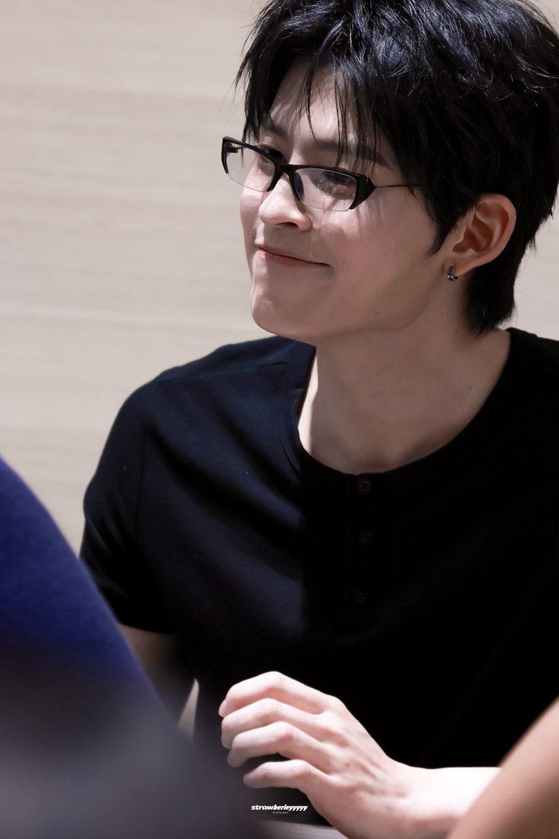 lovenaration's tweet photo. PANG UAM 🤏🏻 narak tichud

JASPER FLAREY FANSIGN  
#งานมหกรรมนิยายนานาชาติ2026xJASPER https://t.co/4YqkU3Sfg1
