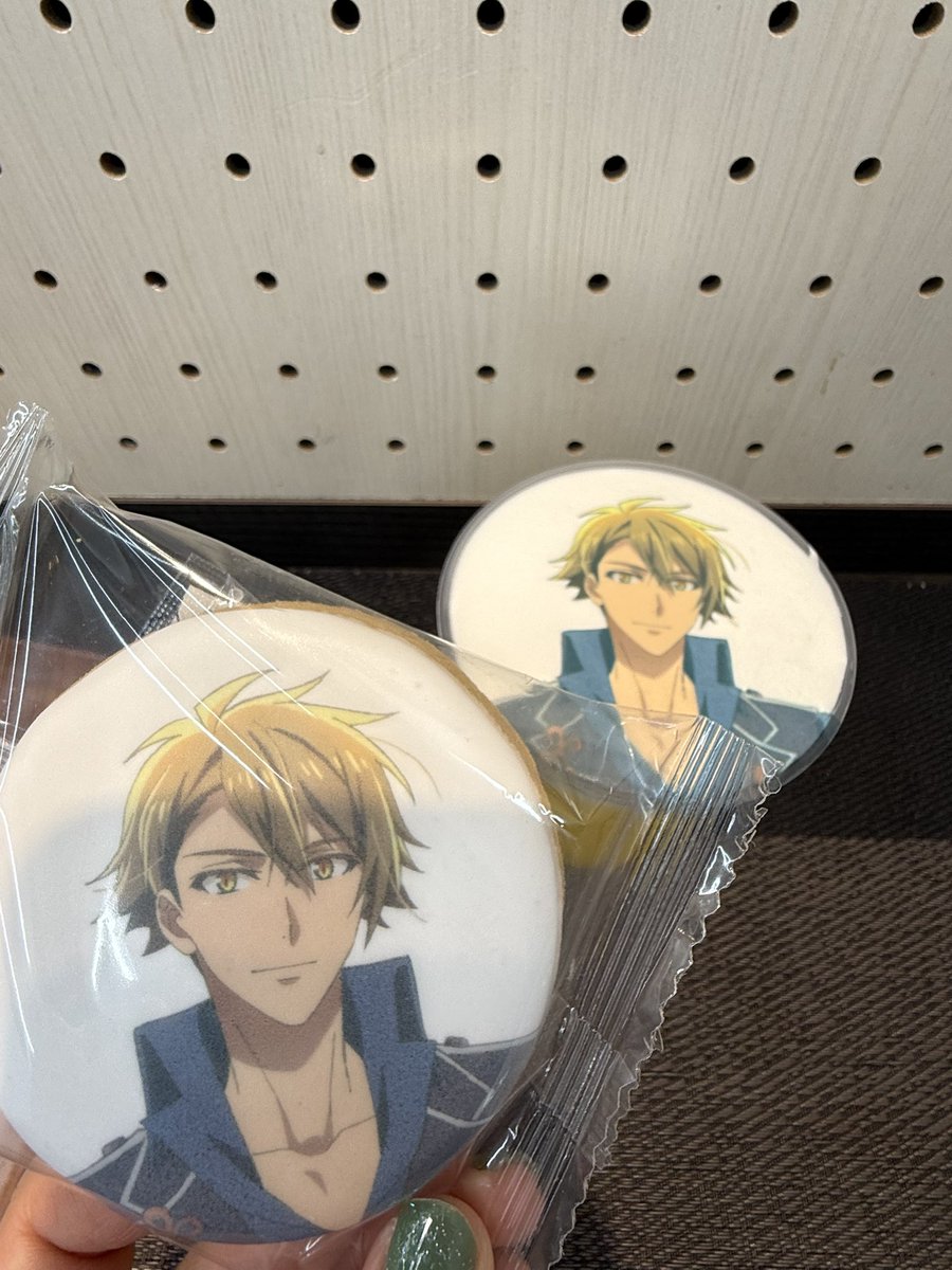 kejtmle's tweet photo. アニメイト池袋に行ったら、買えなかったハロウィンの薬屋のクリアファイルが売ってたー😭
もう買えないと思ってたから、嬉しいーー
グラッテも飲めたし☺️ https://t.co/sa0FybfWTR