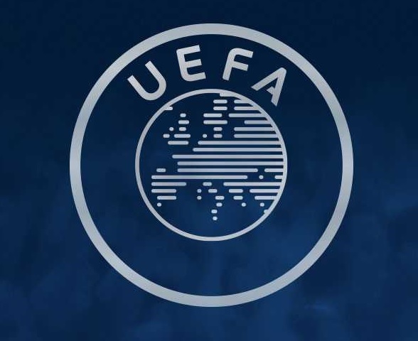 futbolarena's tweet photo. SON DAKİKA - Tüm UEFA ülkeleri, Infantino'nun Dünya Kupası'nın ticari haklarını özel yatırımcılara satma projesinden dolayı Dünya Kupası'nı boykot etme kararı aldı. UEFA, FIFA'nın turnuvalarını hiçbir şekilde desteklemeyecek. (Ben Jacobs) https://t.co/bC8RKlDMrj