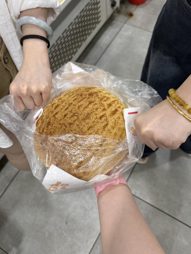 chocoredwine's tweet photo. 牛牛牛牛 https://t.co/LwjsA0i1aH