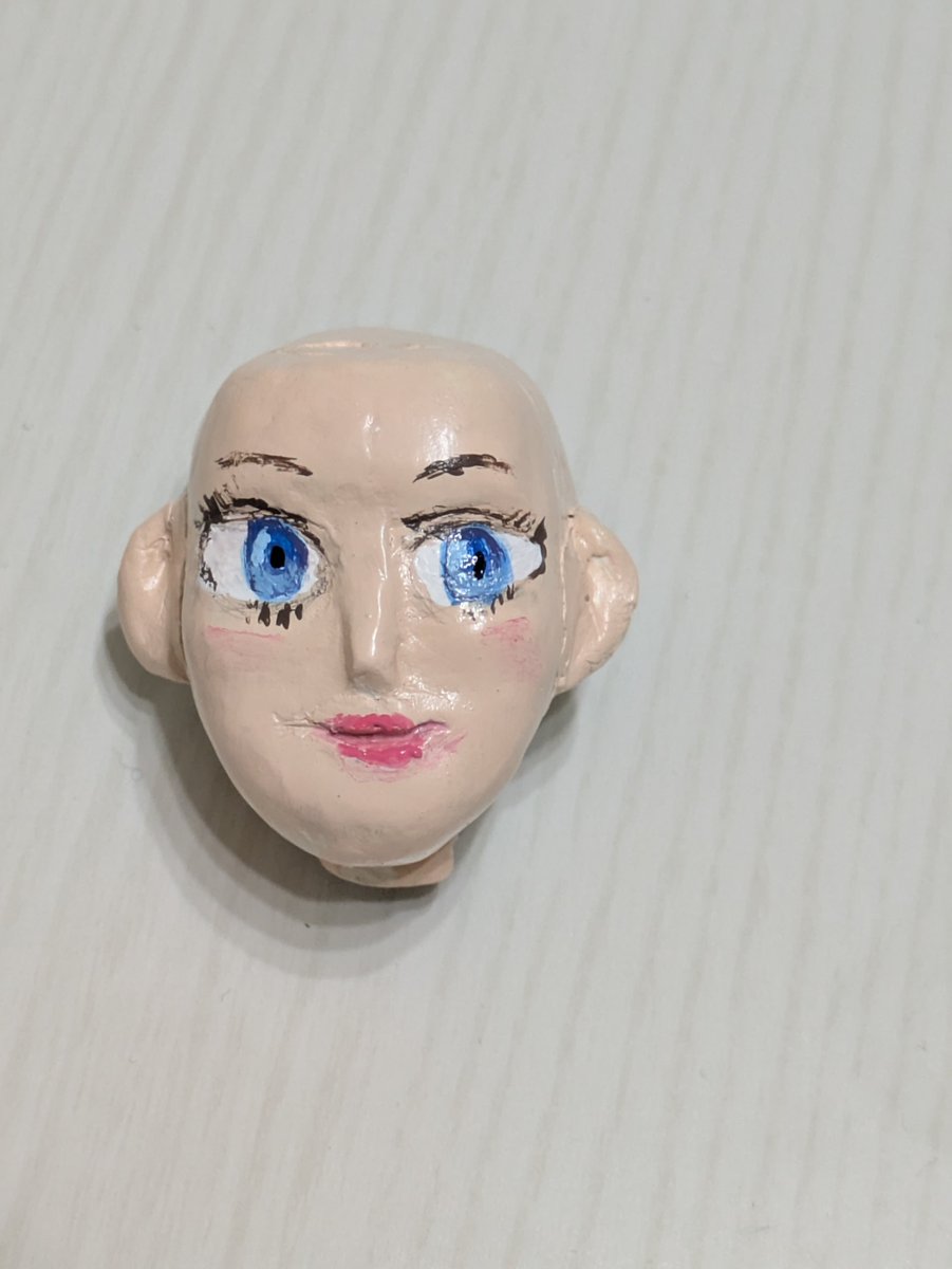 ahirumarumaru's tweet photo. 進捗報告、何だこの下まつ毛後で直さなくては。アイペ自体は自分のなかでは少しレベルアップしてます。自分のなかでは、ね？ https://t.co/knw2fHCvjK