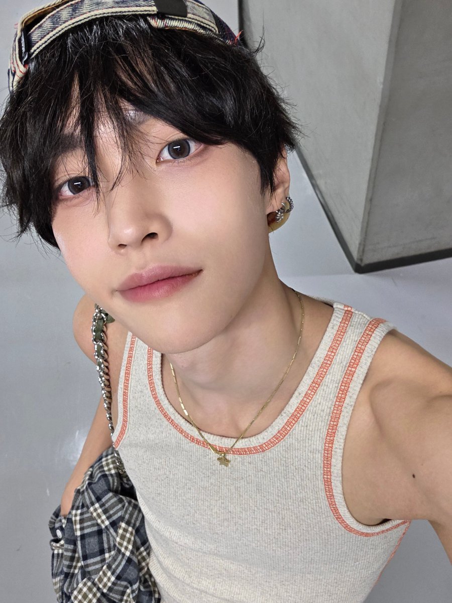 wonb1ntime's tweet photo. 250731 위버스 포스트

#라이즈 #RIIZE #원빈 #WONBIN https://t.co/3WXAJyhuNH