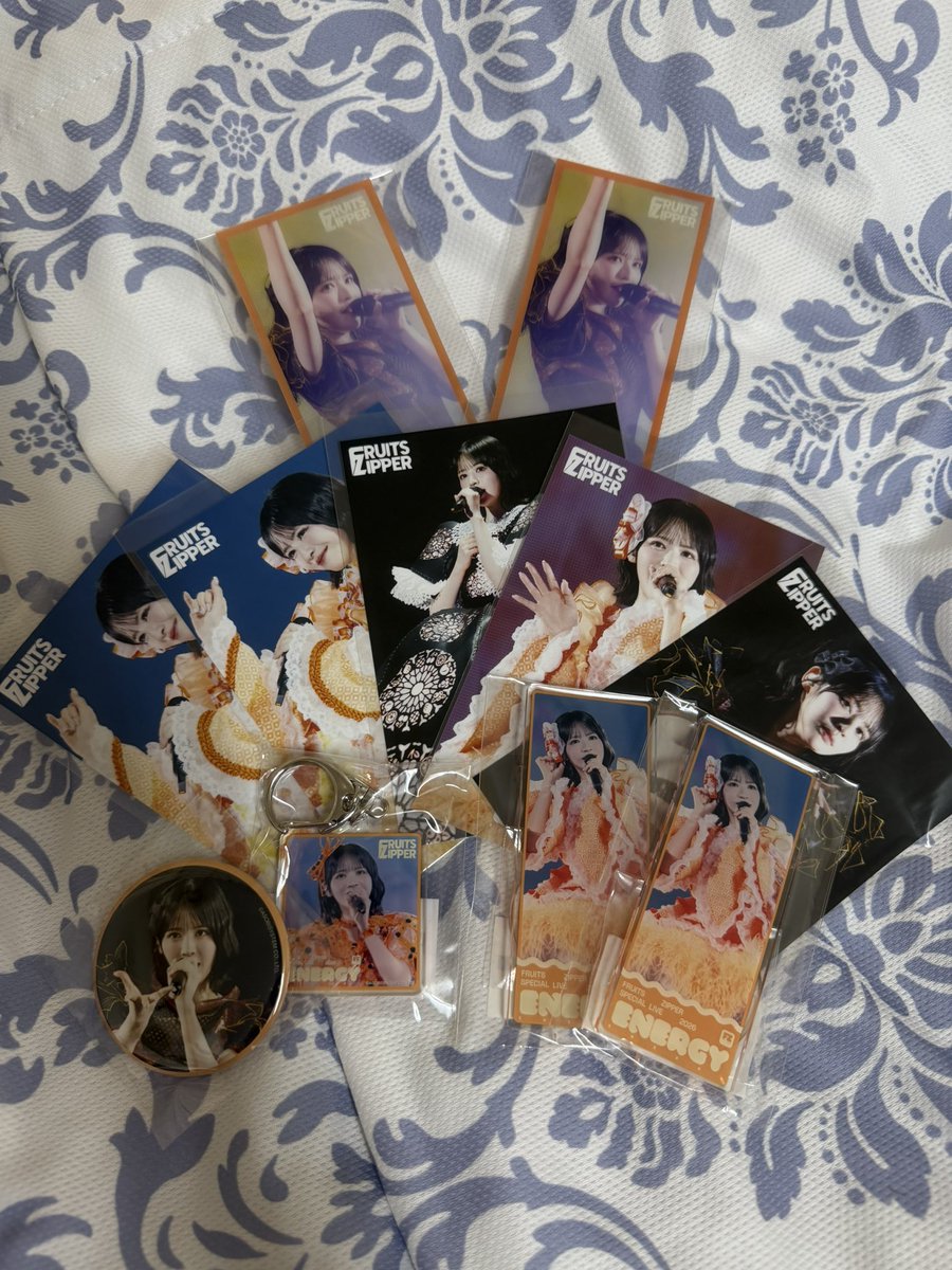 osuzu_yuuki's tweet photo. 譲:下の写真のもの

求:買取（価格要相談）

郵送希望です！
なるべく複数の方を優先したいと考えたおります🙇‍♂️

お気軽にリプやDM来てください🙏

#ふるっぱー譲 #ふるっぱー買取 https://t.co/4CEJhv3Q9p